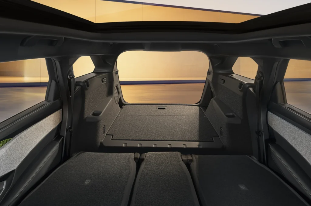 Peugeot E-5008 – bagagerum