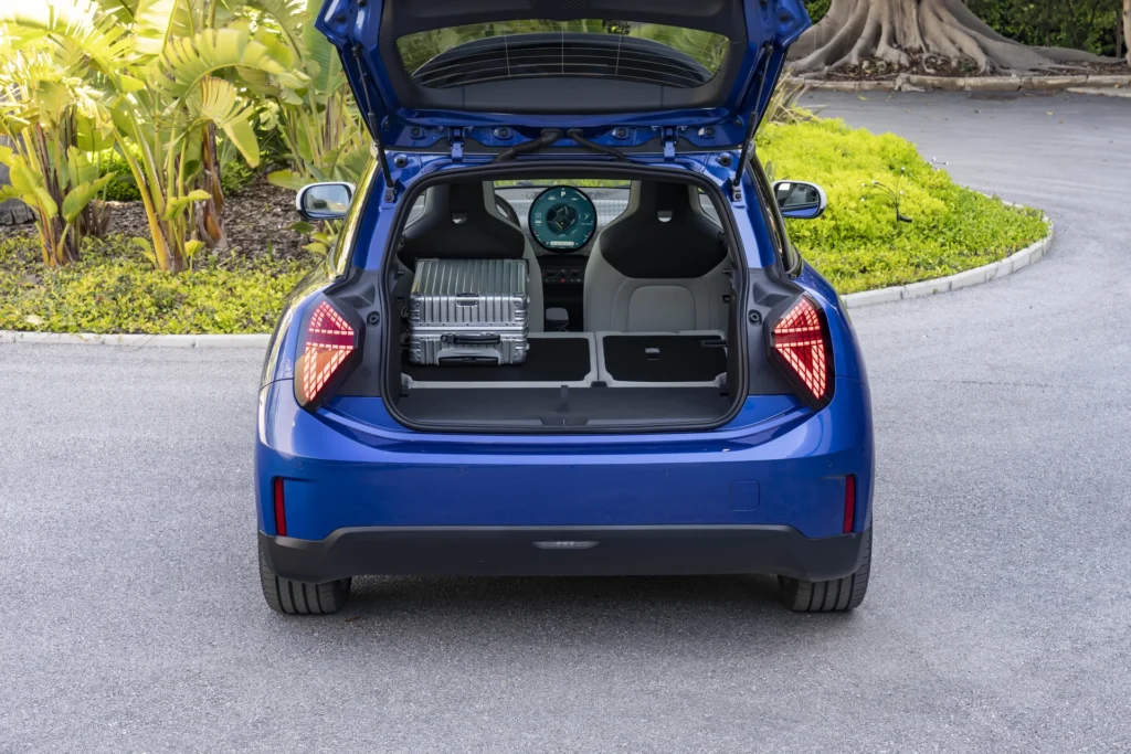 MINI Cooper – bagagerum m. sæder nede