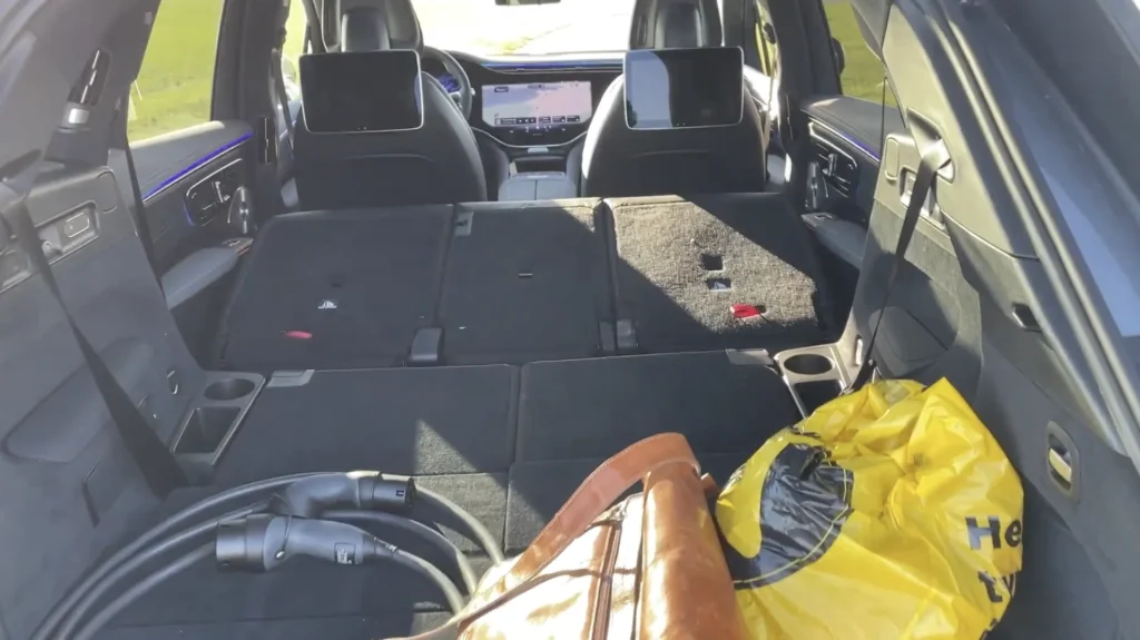 Mercedes-Benz EQS SUV – bagagerum m. sæder nede