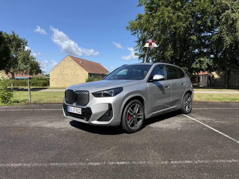 BMW iX1