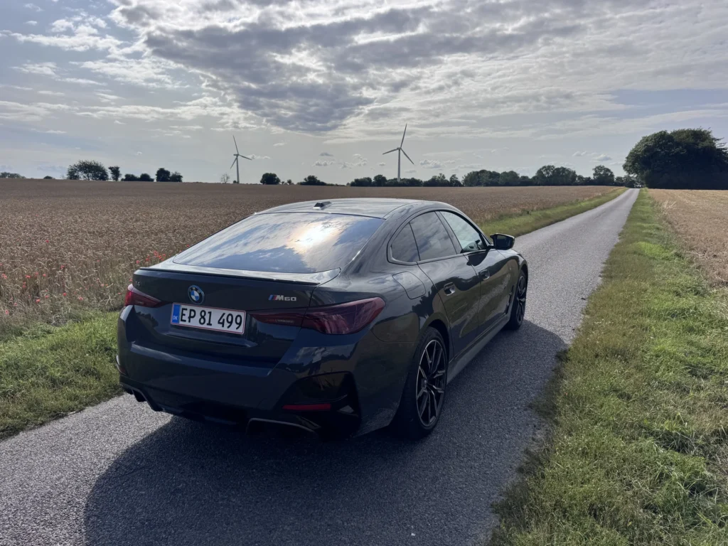 BMW i4 – skrå bagfra