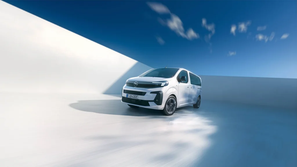 Opel Zafira Electric – skrå forfra