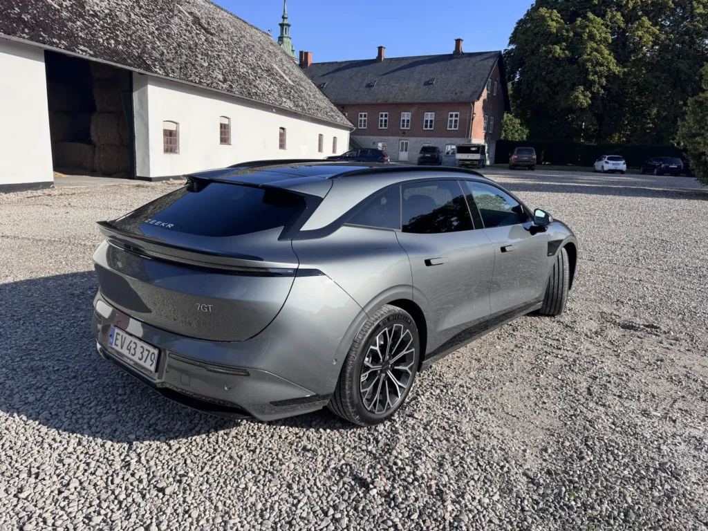 Zeekr 7GT – bagfra