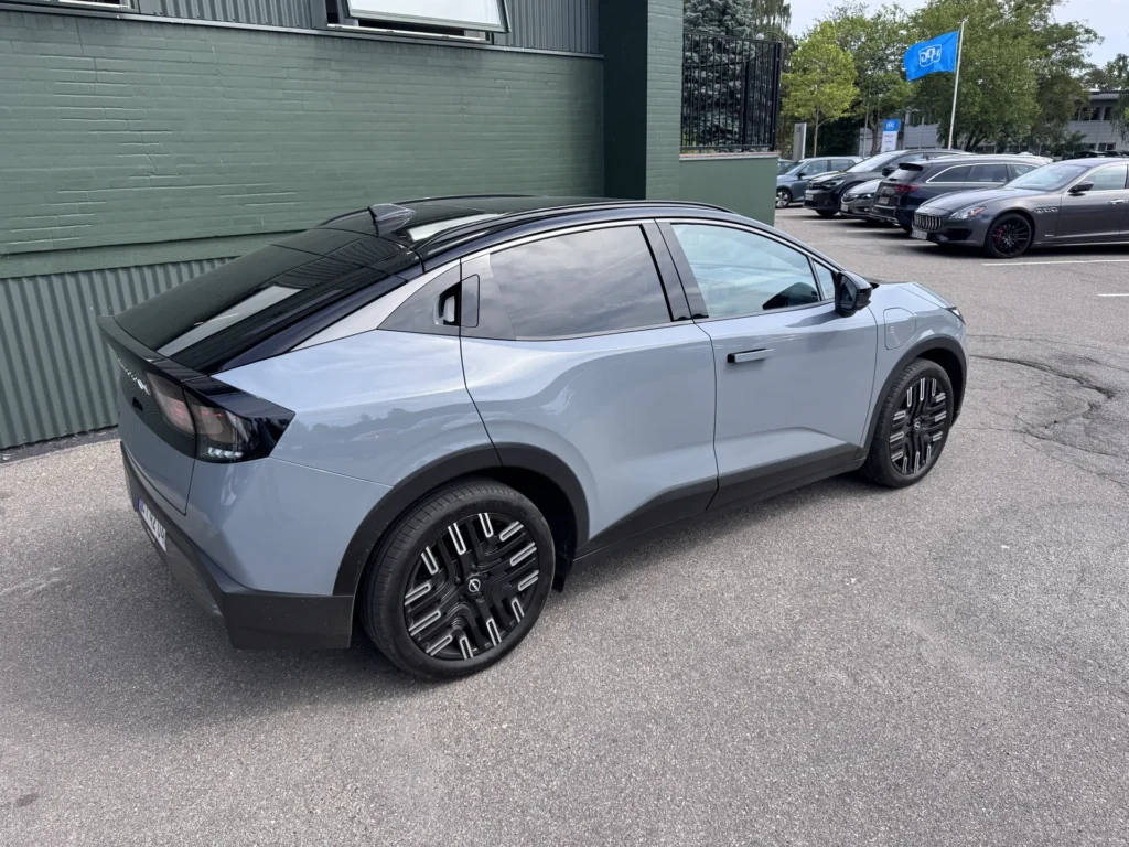 Nissan Leaf – skrå bagfra