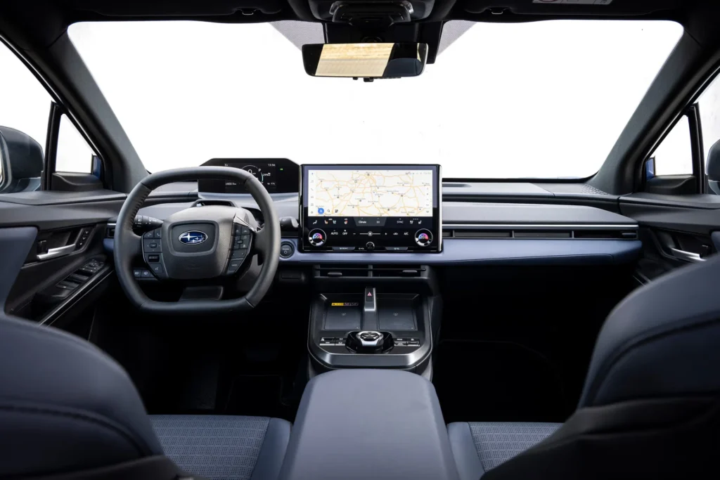 Subaru E-Outback – kabine