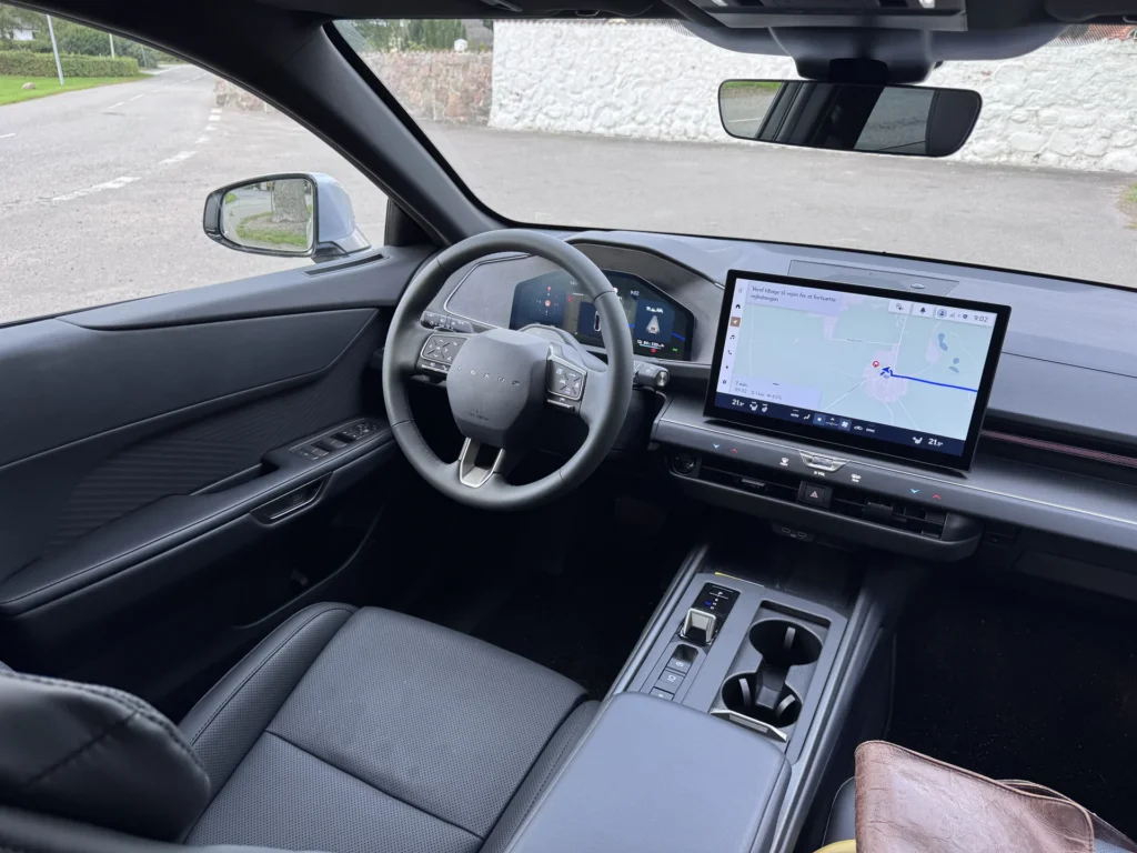 Lexus ES – kabine