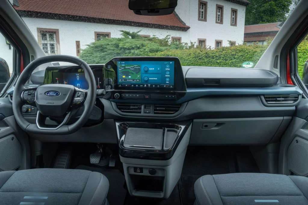 Ford E-Tourneo Custom – kabine
