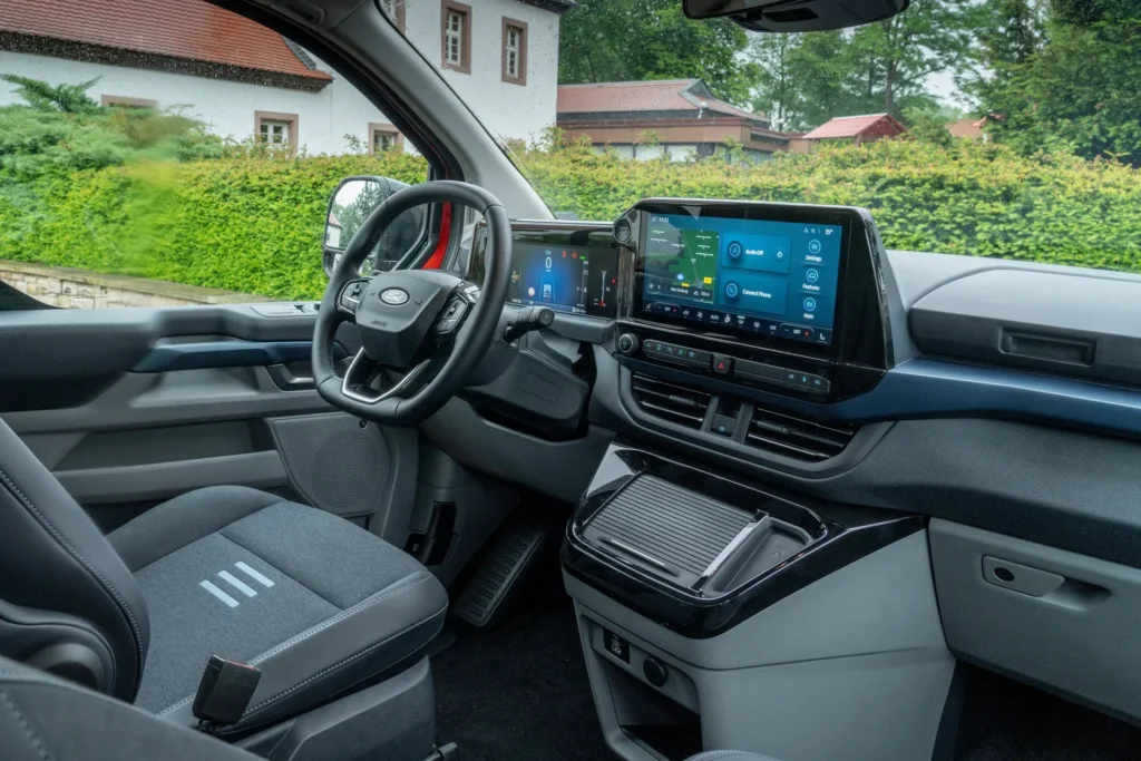 Ford E-Tourneo Custom – kabine