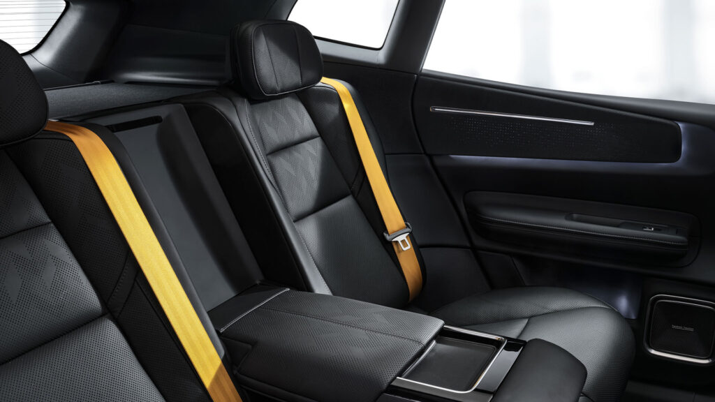 Polestar 4 SUV – bagsæder