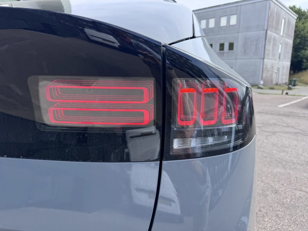 Nissan Leaf – bagagerum