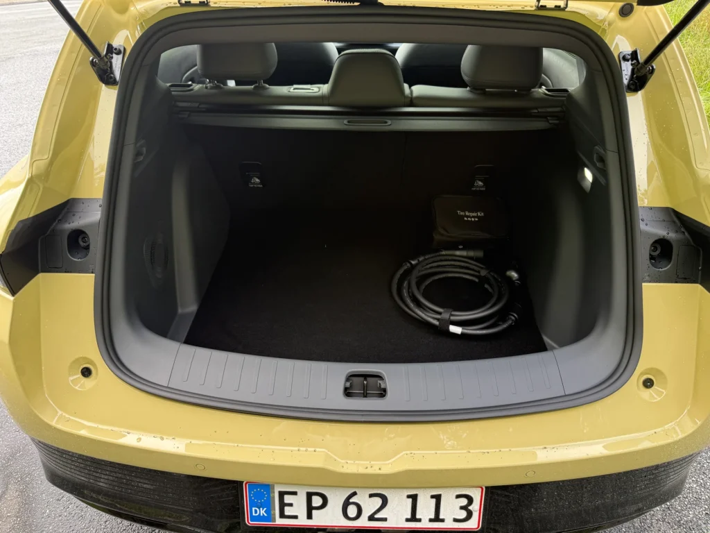 Leapmotor B05 – bagagerum