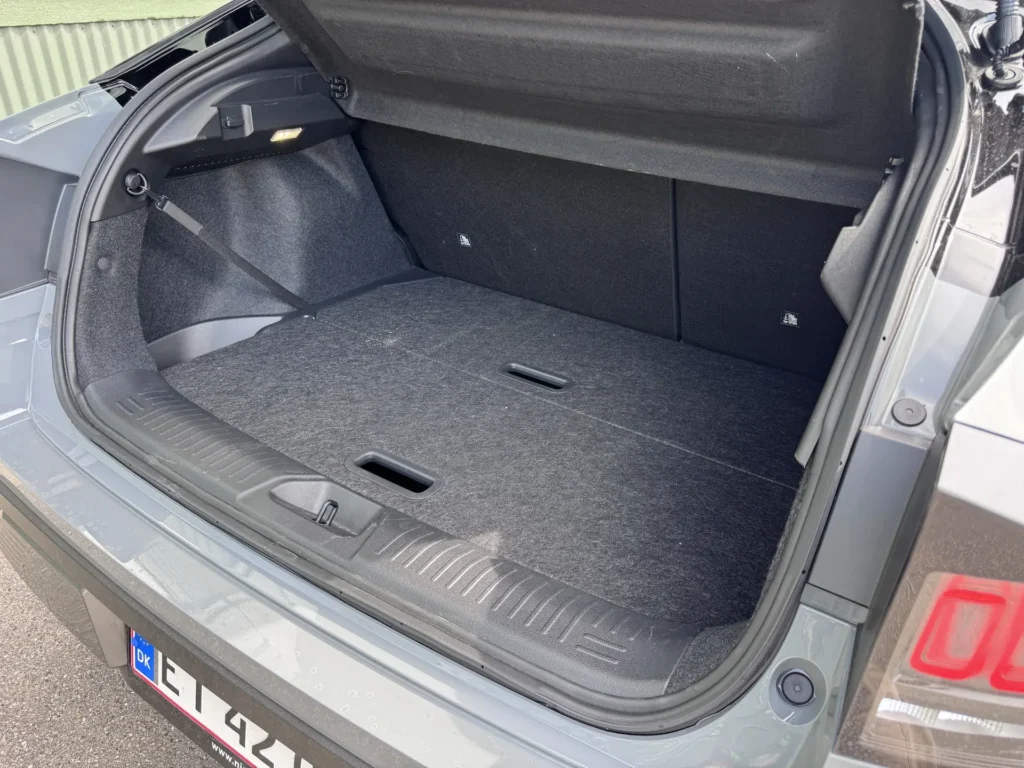 Nissan Leaf – bagagerum