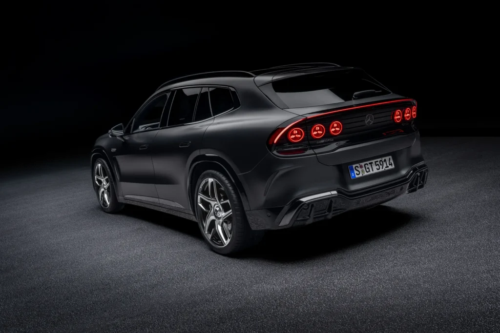 Mercedes-Benz AMG GT SUV – skrå bagfra