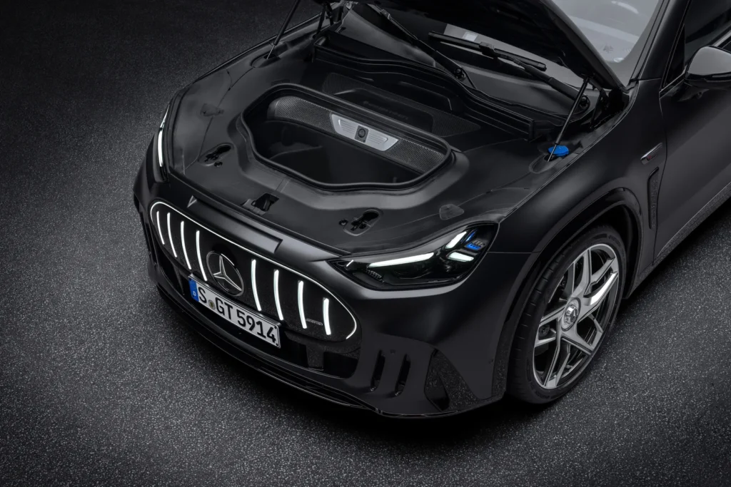 Mercedes-Benz AMG GT SUV – frunk