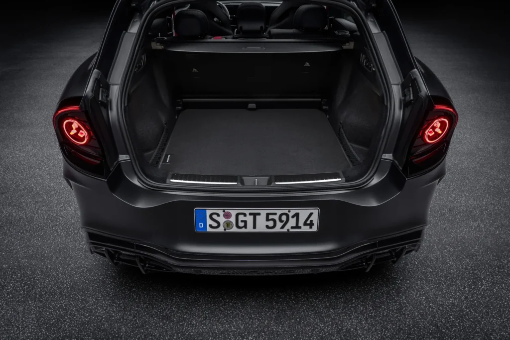 Mercedes-Benz AMG GT SUV – bagagerum