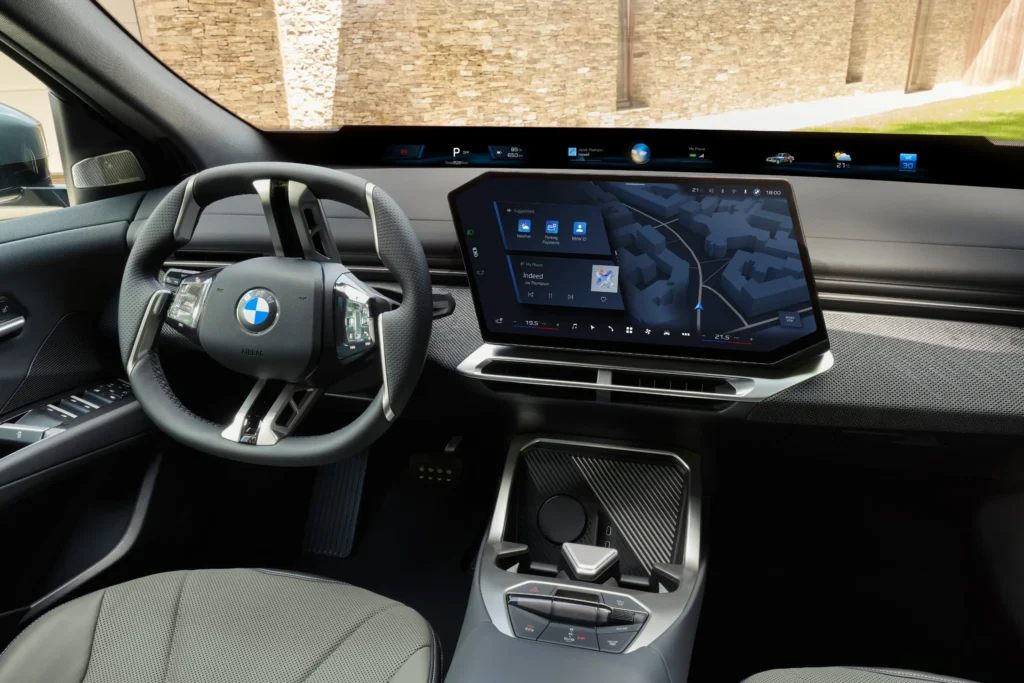 BMW iX4 – skærm